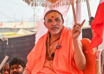 शंकराचार्य स्वामी अविमुक्तेश्वरानंद आणि प्रशासनातील वाद गंभीर वळणावर