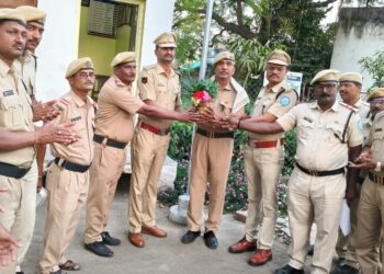 धरणगावचे होमगार्ड जवान रवींद्र बडगुजर सेवानिवृत्त