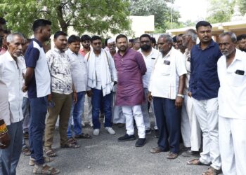 रोटवद-नांदेड शेत रस्त्यामुळे शेतकऱ्यांची पायपीट थांबणार