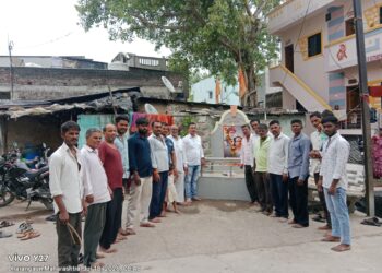 ​धरणगावात लोकशाहीर अण्णाभाऊ साठे यांना पुण्यतिथीनिमित्त अभिवादन !