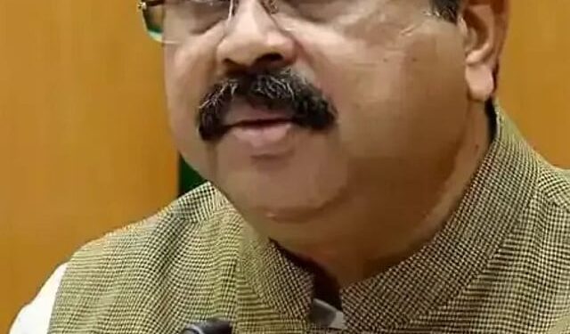 मोठी बातमी: केंद्रीय शिक्षण मंत्री धर्मेंद्र प्रधान यांचा राजीनामा !