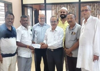 धरणगावात पितृऋणाची अनोखी परतफेड !