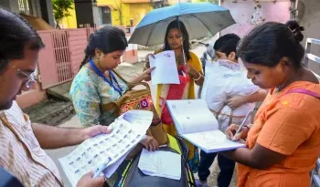 महाराष्ट्रातील विशेष मतदार यादी पुनरीक्षणाच्या कार्यक्रमाला मुदतवाढ
